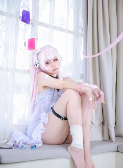 欧美美人视频_BD英语在线播放观看