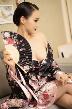 欧美抗衰老化妆水_1080P免费在线播放