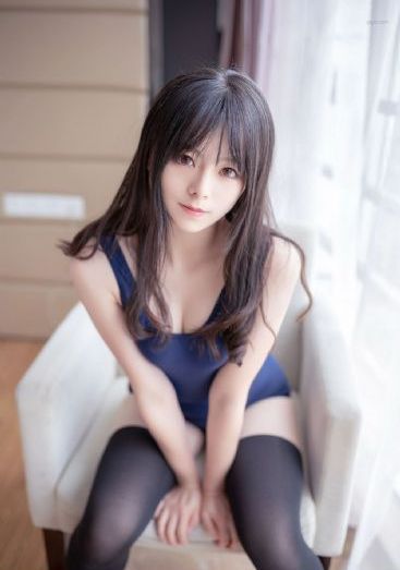 欧美av免费在线播放_720迅雷电影在线